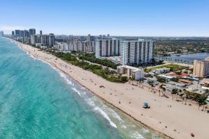 Oceanfront Residence by Atlantikos