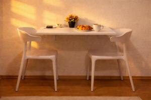 Veluxa Studio for 3 Free Parking BBQ Gazeb