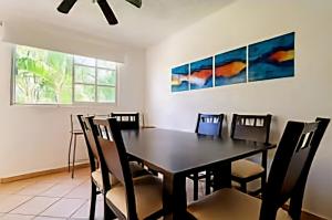 Family Penthouse con Terraza a Pie del Mar 75inch Roku TV Wifi Privada Puente del Mar