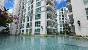 Resort Style Living - Great Location At Pattaya