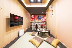 USJまで車で10分 大浴場付きの一軒家 3LDk ベッド6台 トイレ3台 シャワールーム1台 お風呂1台