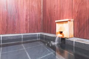 USJまで車で10分 大浴場付きの一軒家 3LDk ベッド6台 トイレ3台 シャワールーム1台 お風呂1台