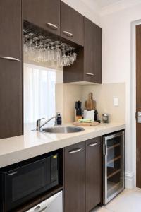 KozyGuru | Joslin | Private Self-Contained 1 BR