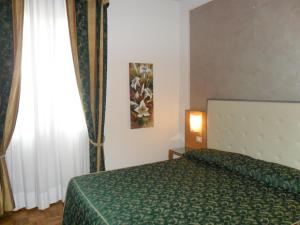 Double Room room in Hotel Riviera