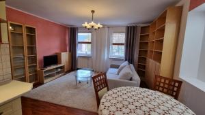 Chrobrego 19a Apartment - Self check-in 20h - parking