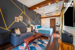 StayVista at Dynast - By the Beach with Pool, Lawn