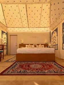 Best desert camp in jaisalmer the velvet dunes