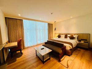 Hyphen Business Hotel