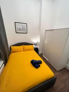 Iconic One Bed Apartment in Chiswick