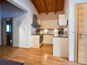 Elke`s Ötztal Apartments - Nahe Therme, herzlich, stilvoll, aussichtsreich