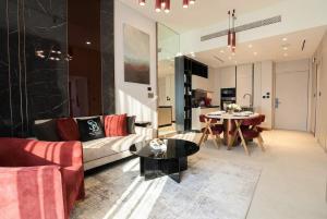 Stylish 1BR in Hyde Walk by Imtiaz Modern Living