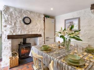 2 Bed in Appledore 59434