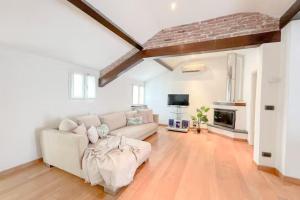 SV- Belloro - Happy Rentals