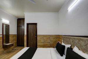 Super Hotel O POONAM VILLA
