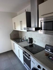 Appartement 3 chambres avec piscine et parking privé