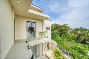 2bd Private Pool Villa w Home Cinema in Canggu