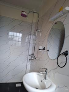 Pearl Apartment Ruaka