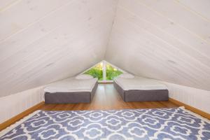 Eco House with a hot tub