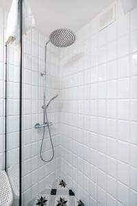 Atlas Arena Lavish Apartment by BookingHost