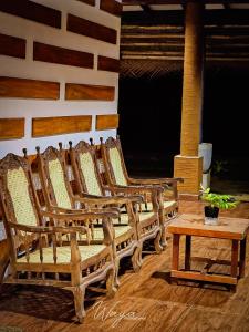 Elephant paradise Safari lodge