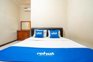 Rehat at Hotel Kurnia Karapitan