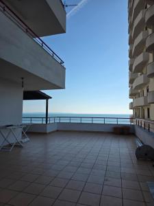 Vollga Promenade Apartments with Full Sea and Old Town View