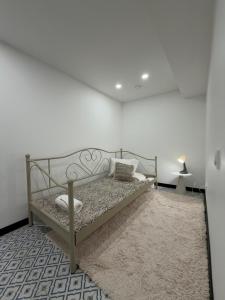M101 Apartment 19