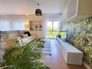 Family-friendly flat 3BR 2BA Metro Telheiras