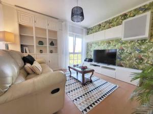 Family-friendly flat 3BR 2BA Metro Telheiras