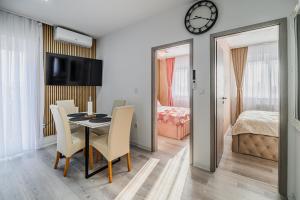 Two Bedroom Apartment Jose with Private Parking