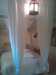 B&B / Chambres d'hotes Mas du Puits d'Amour : photos des chambres
