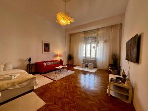 Breathtaking City Centre Views - Bright & Spacious 2BR