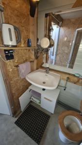 Erlebe unseren Verein im geräumigen Wohnwagen!