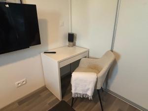 New apt, parking in garage in matador resident