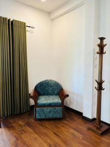 golden leaf villa apartment