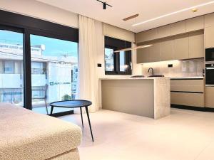 Athenian Riviera Hideaway, 1 BR in Glyfada
