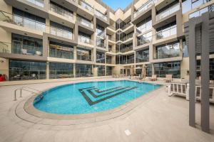 FIRST CLASS 1BR Stylish Circle Mall Doorstep
