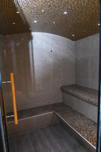 Furnished 1 bedroom GTC
