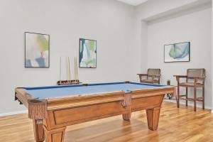 Style & Space 2BD 2BTH Balcony DT Cleveland