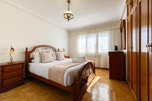 SVI166B - Amplio y luminoso piso de 3 dormitorios y 2 baños en Madrid - Alquiler temporal