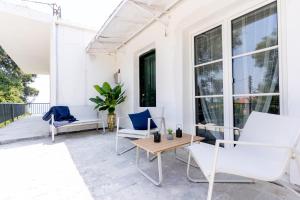 Blue Perama apartman