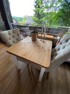 Chalet-Apartment Waldfrieden, in ruhiger Lage mit TG