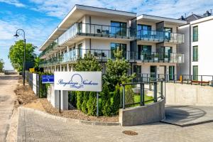 Rezydencja Niechorze PREMIUM A119 z Ogródkiem, Basenem, Sauną, Jacuzzi, przy samej PLAŻY - 5D Apartments