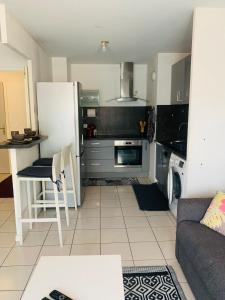 Agréable 2 pièces climatisé parking gratuit