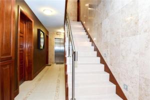 Seaside Heaven in Exclusive Naighbourhood