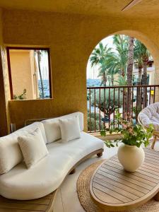 ALTEA BeachFront Bliss