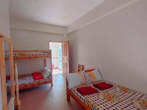 Best Bed and Breakfast with Sunrise & Mountain View!