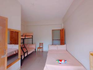 Best Bed and Breakfast with Sunrise & Mountain View!