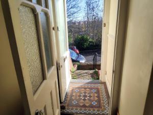 Light and Stylish Apartment Close to Bristol City Centre