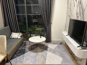 Comfy HOME 1BR in Ecopark Westbay A